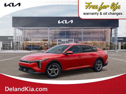 2026 Kia K4 LXS