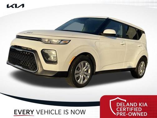 Snow White Pearl 2022 Kia Soul LX