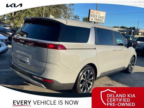 2024 Kia Carnival EX