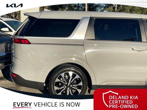 2024 Kia Carnival EX
