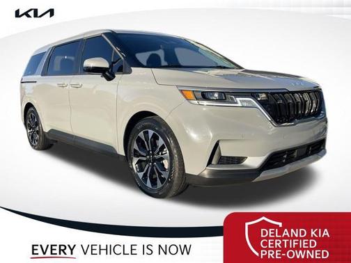 2024 Kia Carnival EX