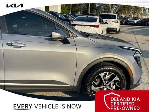 2025 Kia Sportage EX