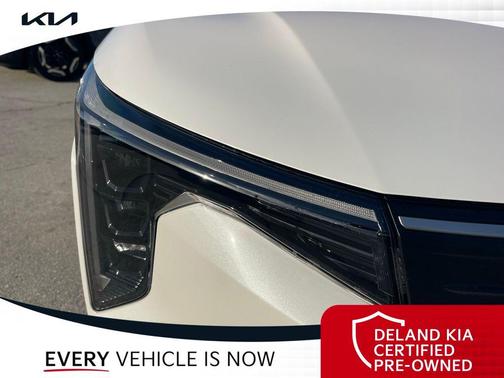 Snow White Pearl 2026 Kia K4 LXS