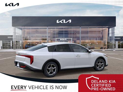 Snow White Pearl 2026 Kia K4 LXS