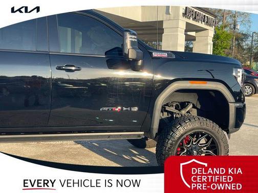 Onyx Black 2024 GMC Sierra 2500 AT4