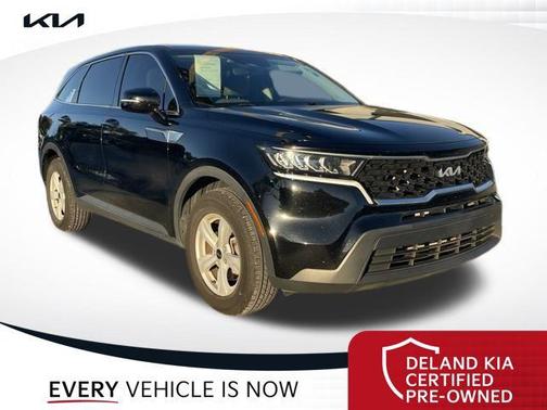2022 Kia Sorento LX