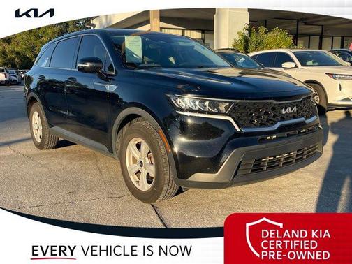 2022 Kia Sorento LX
