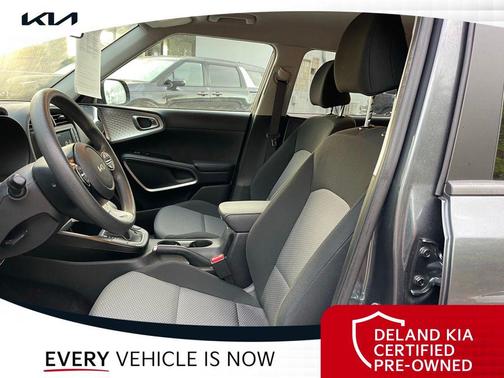 Gravity Gray 2023 Kia Soul LX