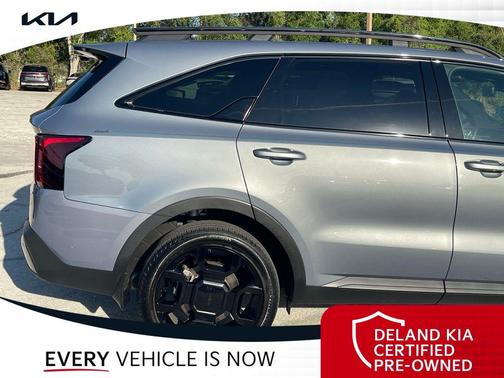 Everlasting Silver 2025 Kia Sorento SX