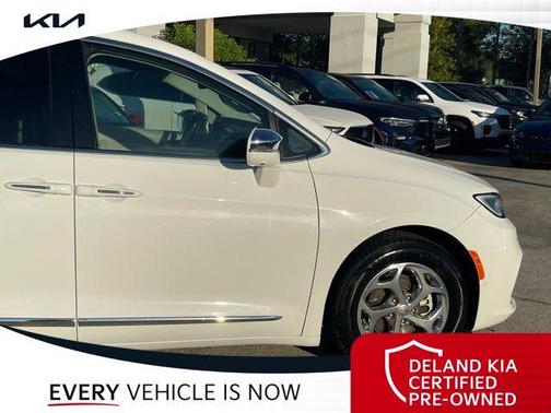 2022 Chrysler Pacifica Limited