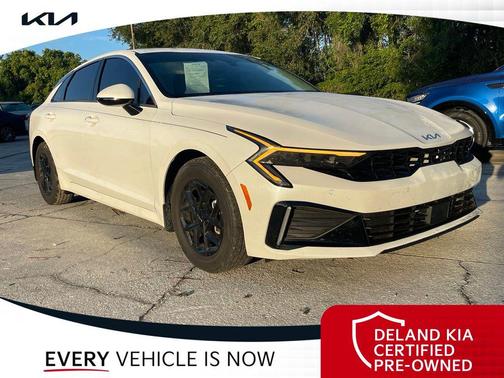 Snow White Pearl 2025 Kia K5 LXS