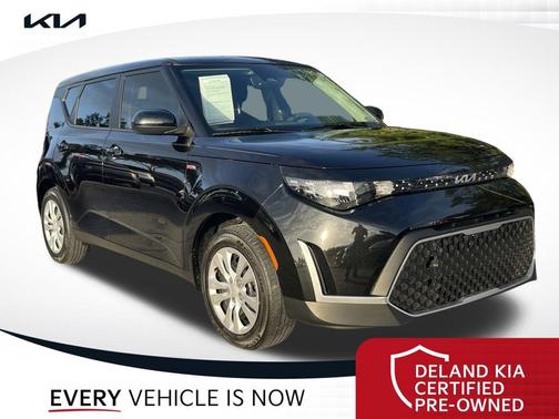 Fusion Black 2025 Kia Soul LX