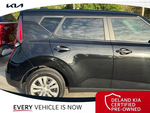 Fusion Black 2025 Kia Soul LX