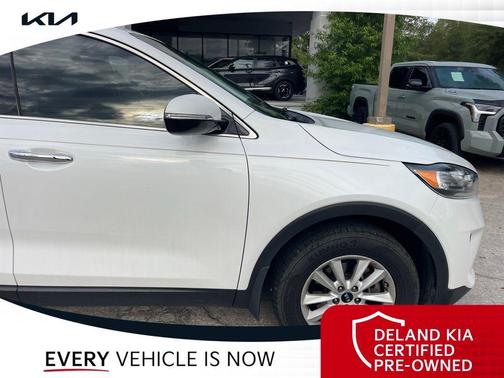 Snow White Pearl 2020 Kia Sorento L