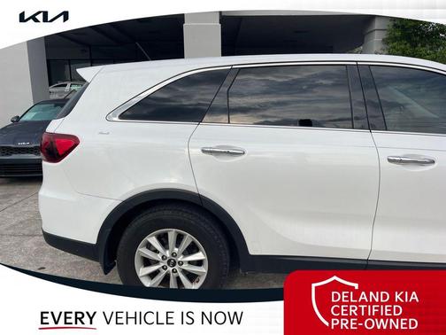 Snow White Pearl 2020 Kia Sorento L