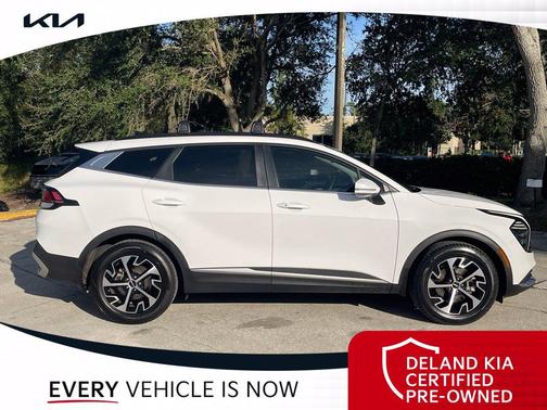 Glacial White Pearl 2025 Kia Sportage EX