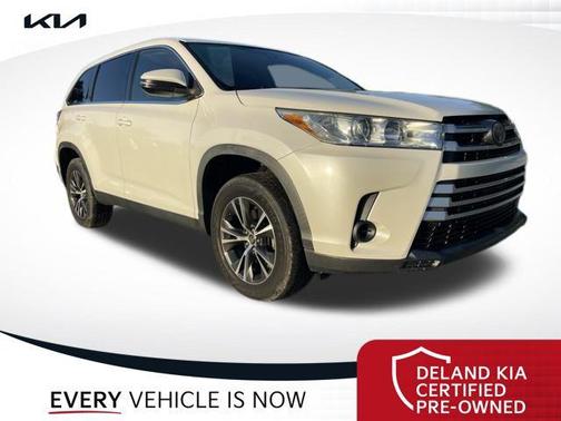 2019 Toyota Highlander LE I4