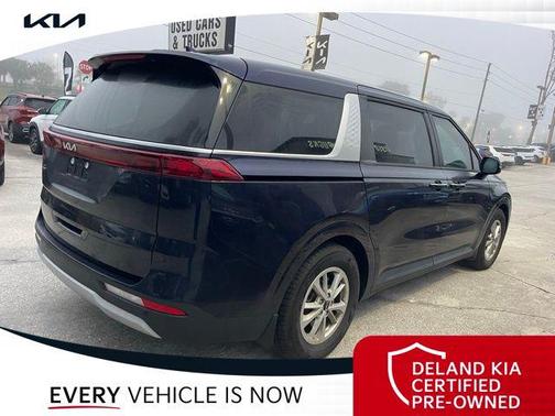 2023 Kia Carnival LX