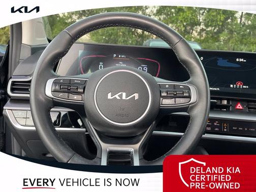 Gray 2024 Kia Sportage EX
