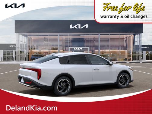 White Pearl 2026 Kia K4 EX
