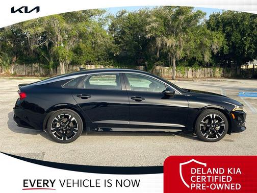 Ebony Black 2022 Kia K5 GT-Line