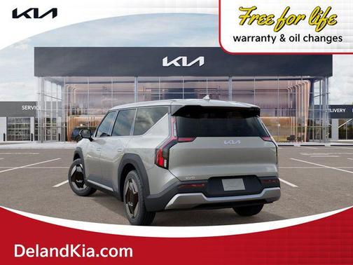 2026 Kia EV9 Light Long Range