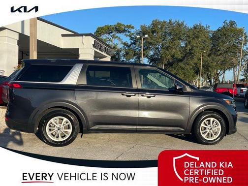 2024 Kia Carnival LX