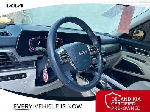 Glacial White Pearl 2024 Kia Telluride EX