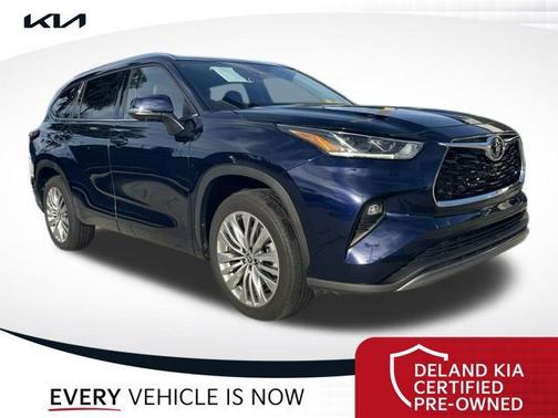 2023 Toyota Highlander Platinum