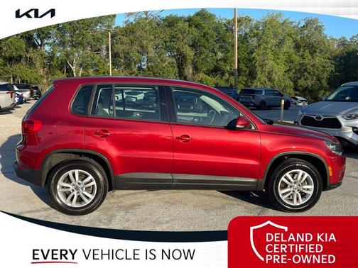 Wild Cherry Metallic 2012 Volkswagen Tiguan S