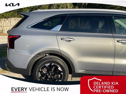 Everlasting Silver 2024 Kia Sorento S
