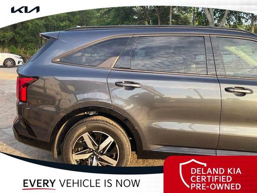 Gravity Grey 2022 Kia Sorento S