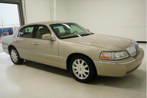 2008 Lincoln Town Car Signature
