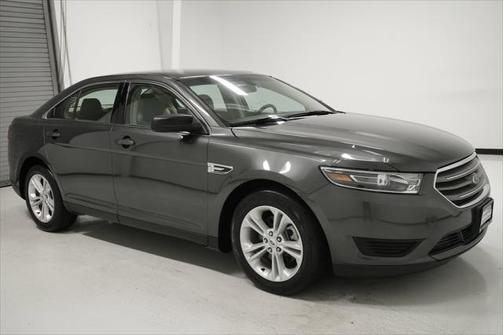 2018 Ford Taurus SE