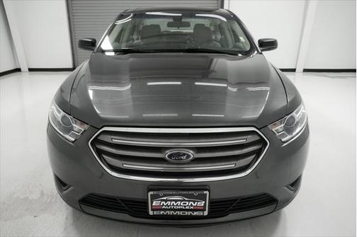 2018 Ford Taurus SE