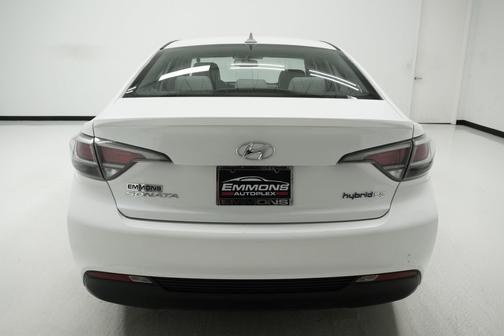 2016 Hyundai SONATA Hybrid SE