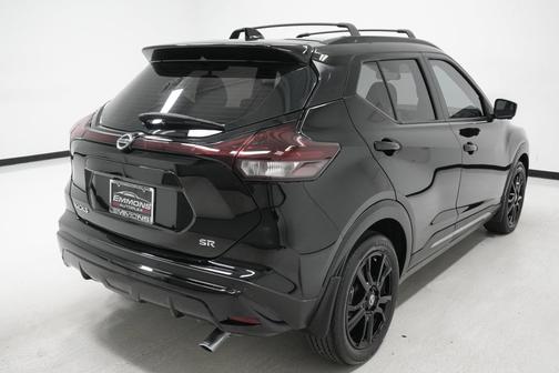 2021 Nissan Kicks SR