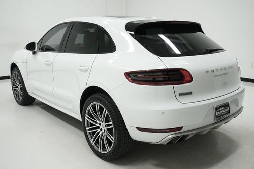 2015 Porsche Macan Turbo