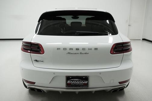 2015 Porsche Macan Turbo