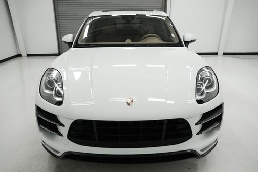 2015 Porsche Macan Turbo