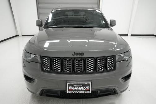 2022 Jeep Grand Cherokee Laredo