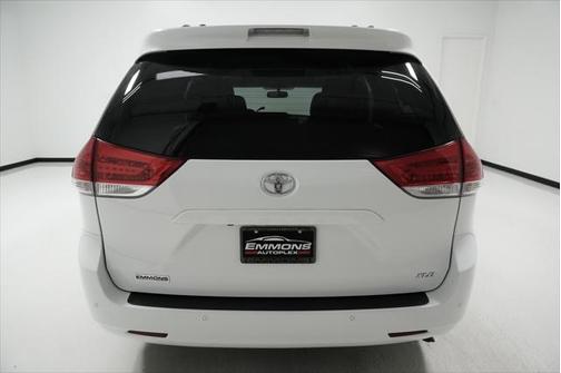 2013 Toyota Sienna XLE