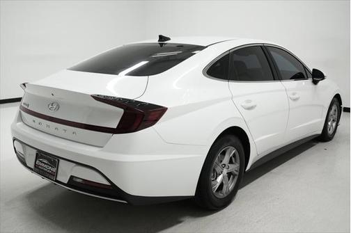 2022 Hyundai SONATA SE