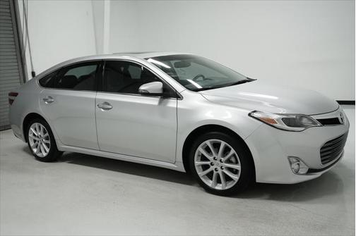 2013 Toyota Avalon XLE
