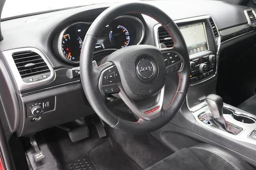 2017 Jeep Grand Cherokee Trailhawk for sale in Webster, TX - image 9