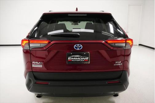 2019 Toyota RAV4 Hybrid XLE