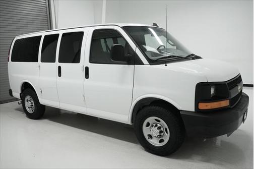 2016 Chevrolet Express 2500 LS