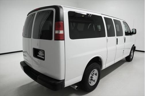 2016 Chevrolet Express 2500 LS