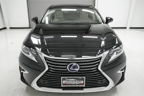 2017 Lexus ES 300h Base