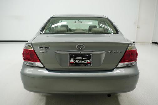 2006 Toyota Camry LE